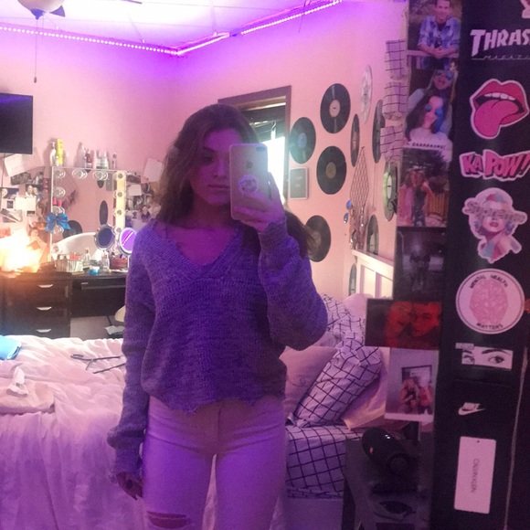 Sweater - Picture 2 of 4